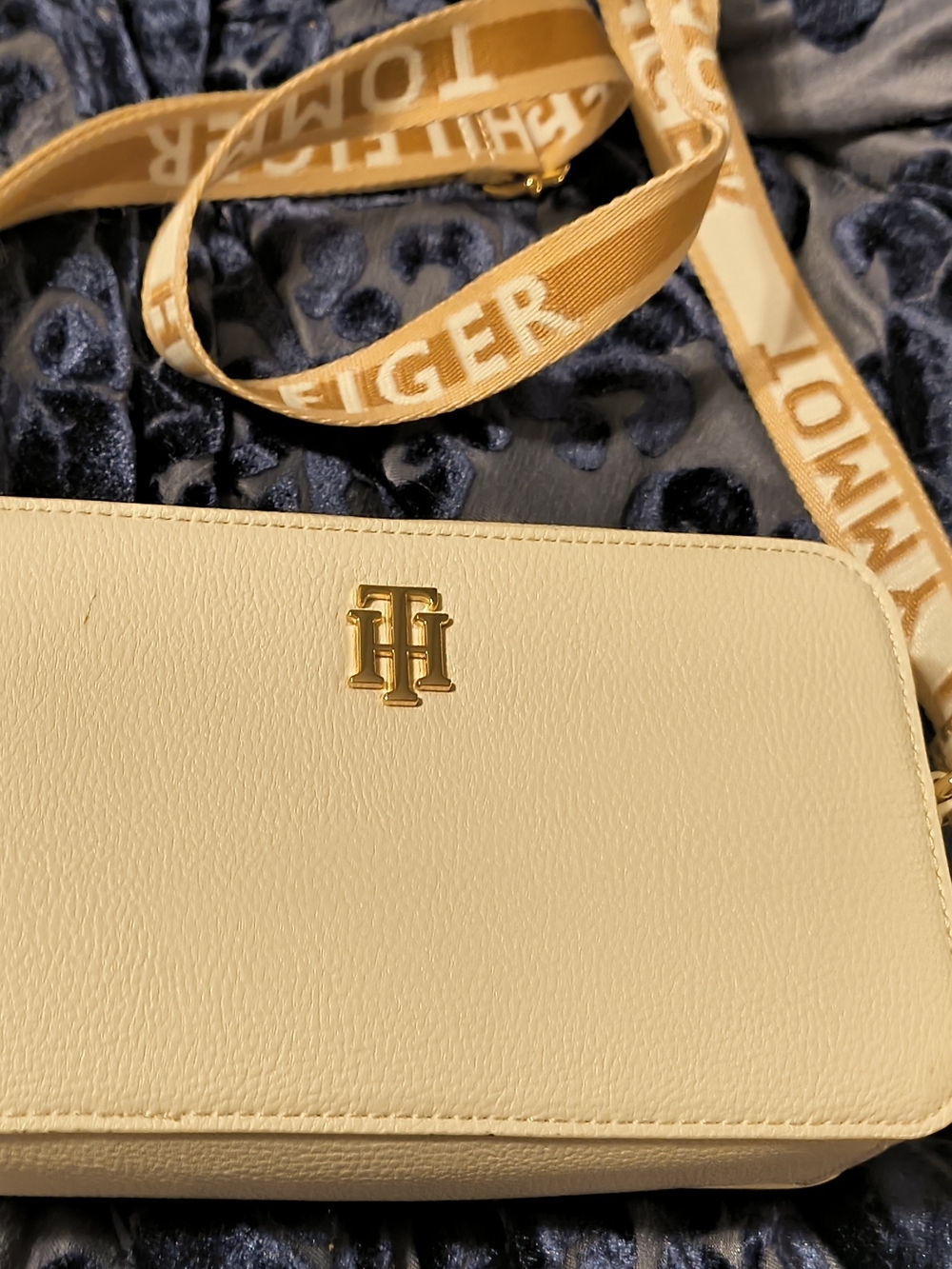 Tommy Hilfiger Cream Crossbody with Branded Gold-Accent Strap